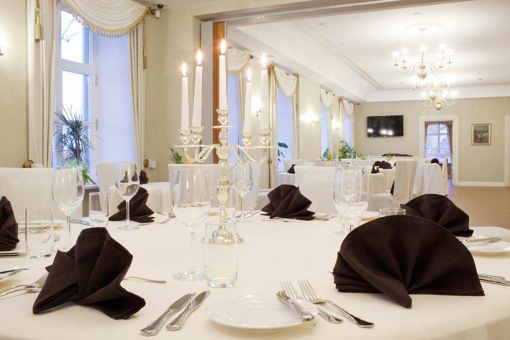 Hotel Skrunda Manor Esterno foto